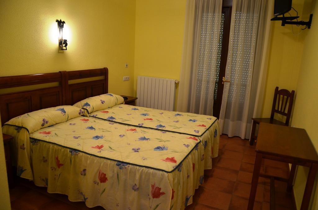 Hospederia El Cantio Orena Cameră foto